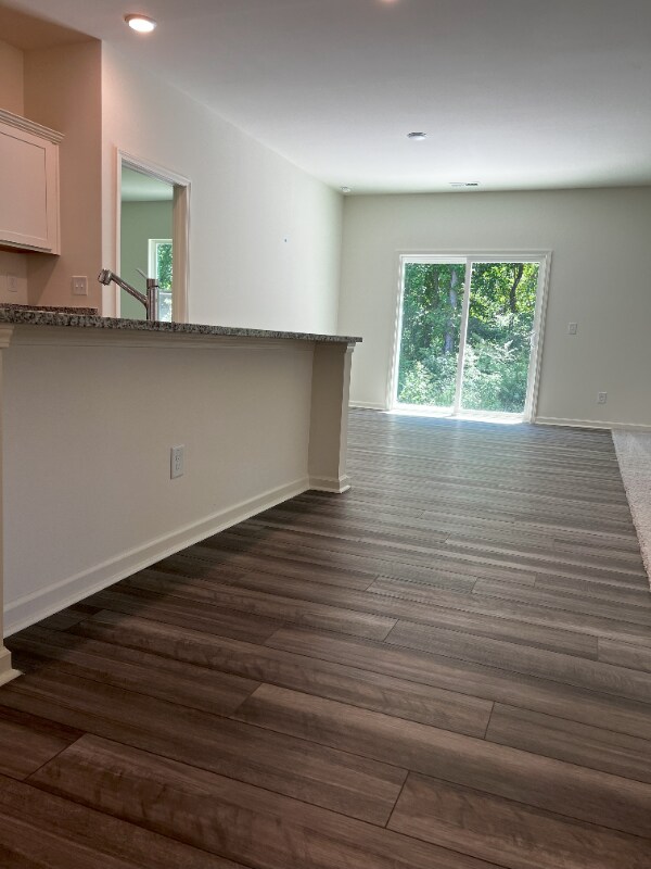 Building Photo - 107 S Keatts Winner Ct