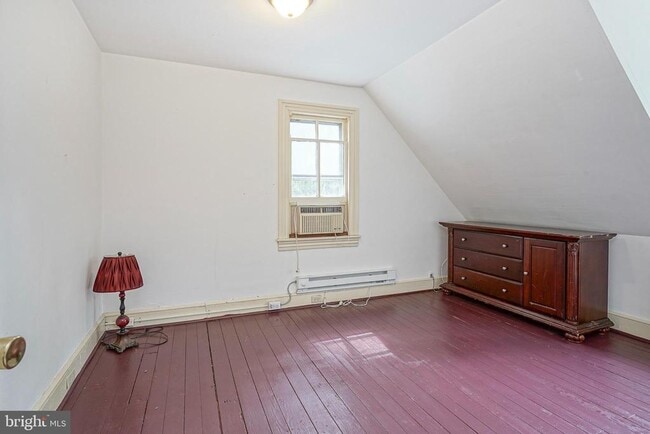 Building Photo - 315 Chestnut St