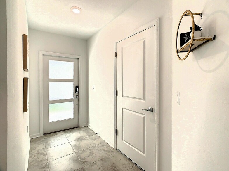 Building Photo - 1083 Splash Shot Pl