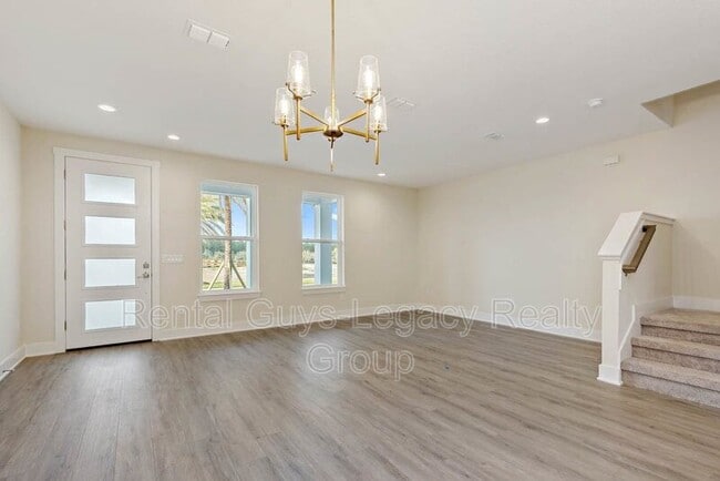 Building Photo - 24 Seaport Ln