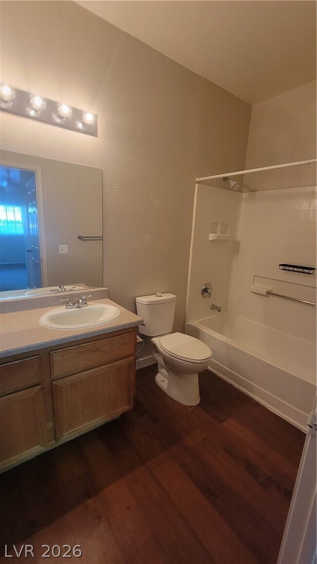 Building Photo - 4730 E Craig Rd