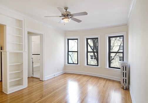 Building Photo - 6041 N Kenmore Ave