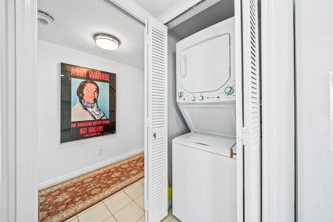 Building Photo - 3560 S Ocean Blvd