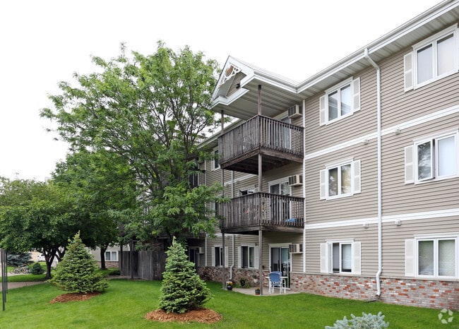 Building - Oakland Pointe