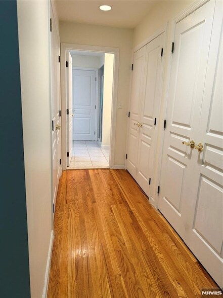 Building Photo - 63 Trotters Ln