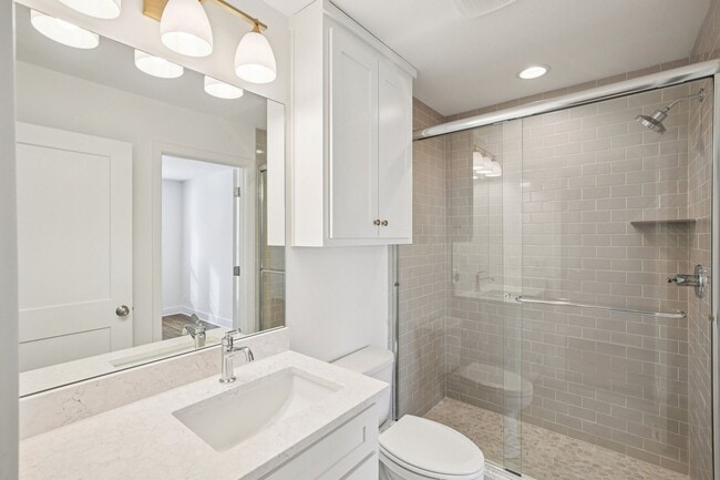 Building Photo - Main Street Townhomes