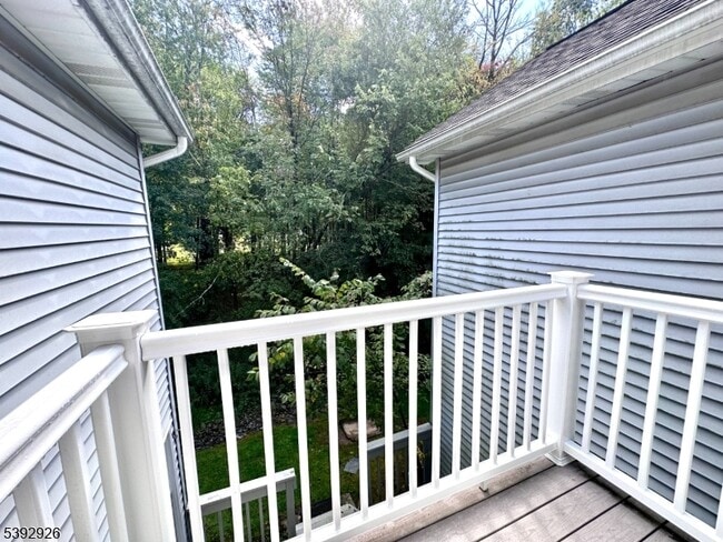 Building Photo - 18 Arthurs Ct
