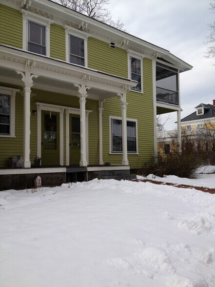 Side Porch/Main Entrance - 8 Orchard St