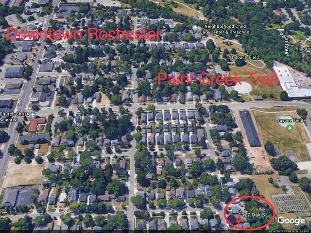 Building Photo - 1327 N Oak St