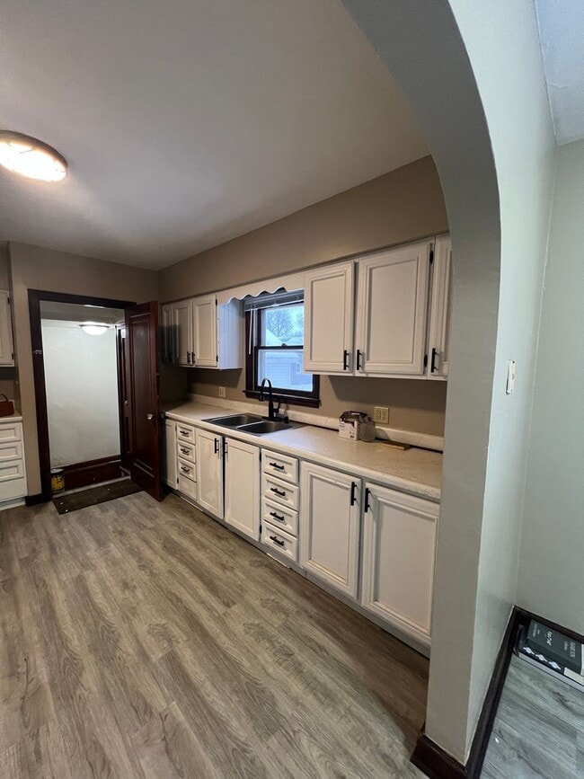 Building Photo - Click the “Apply Now” button or email wapmrentals@gmail.com for a prompt response.