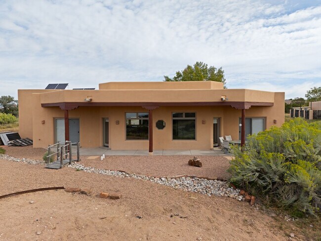 Building Photo - 74 Monte Alto Rd