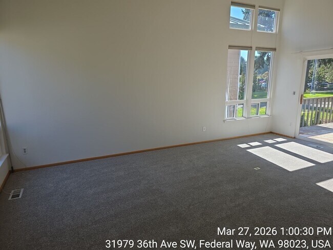 Building Photo - Twin Lakes life on a golf course -4 level home -  4 bedroom 2.5 bathroom with 2 car garage - Move...