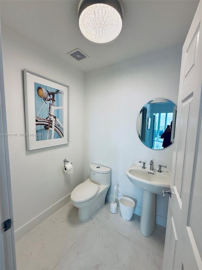 Building Photo - 3200 N Ocean Blvd