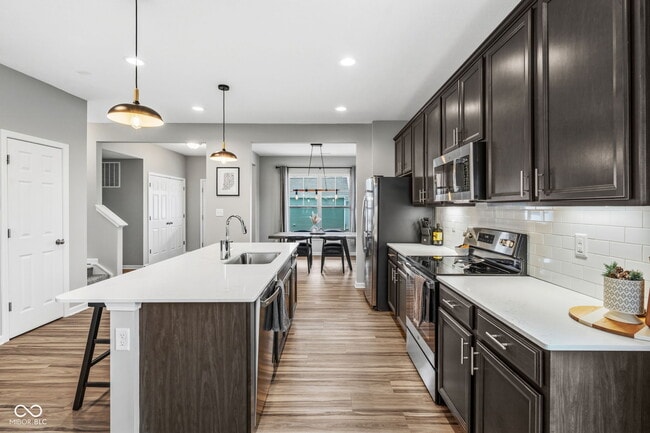 Building Photo - 366 Steeples Blvd