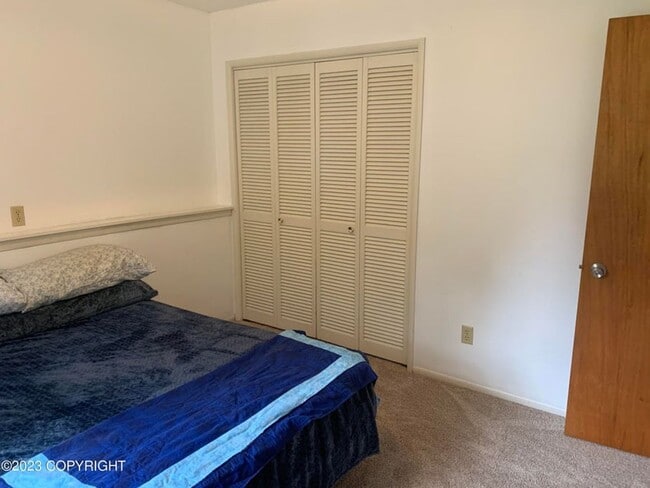 Building Photo - 4 Bed / 2 Bed House in UMED Area