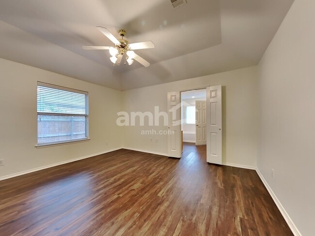 Building Photo - 150 Adams Dr