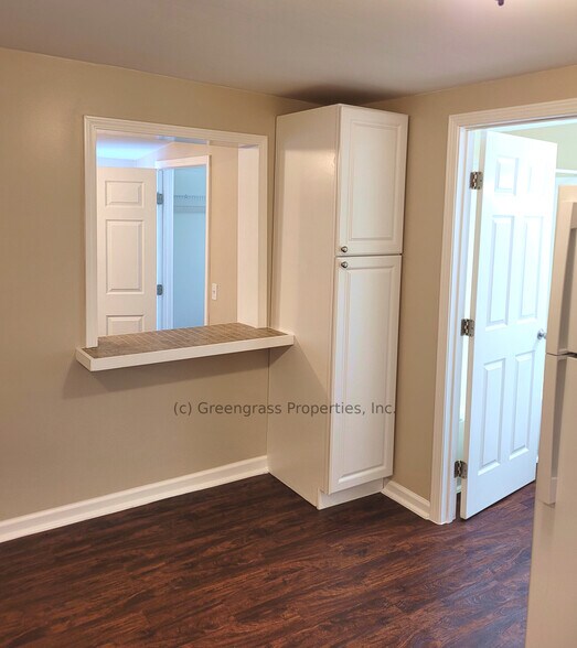 Pantry, Breakfast Bar, Entrance to Full Bath - 205 S 6th St