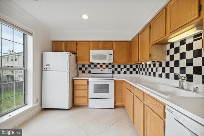 Building Photo - 8159 Bayonet Way