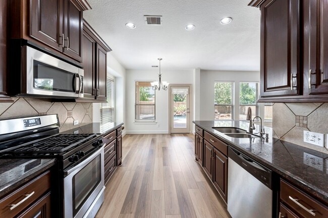 Building Photo - 87 Sagamore Ridge Pl