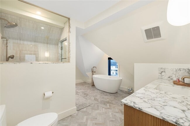 Building Photo - 41 Atlantic Ave