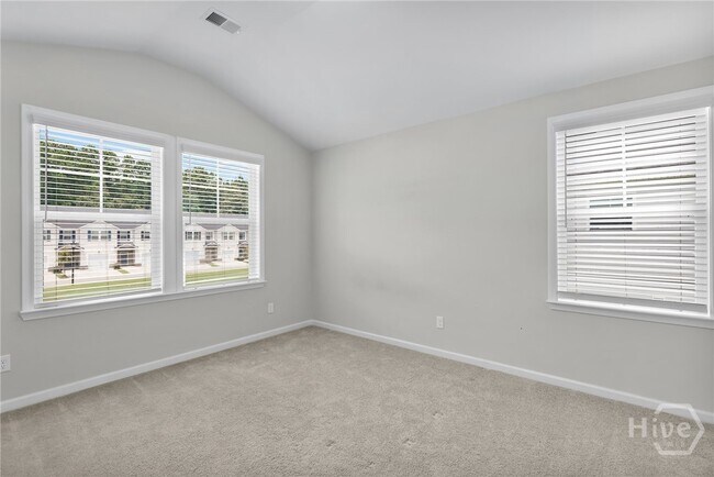 Building Photo - 235 Sonoma Dr