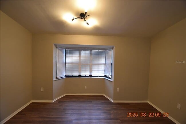 Building Photo - 1455 Ridgelane Cir S