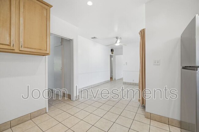 Building Photo - 1007 Monterey Rd