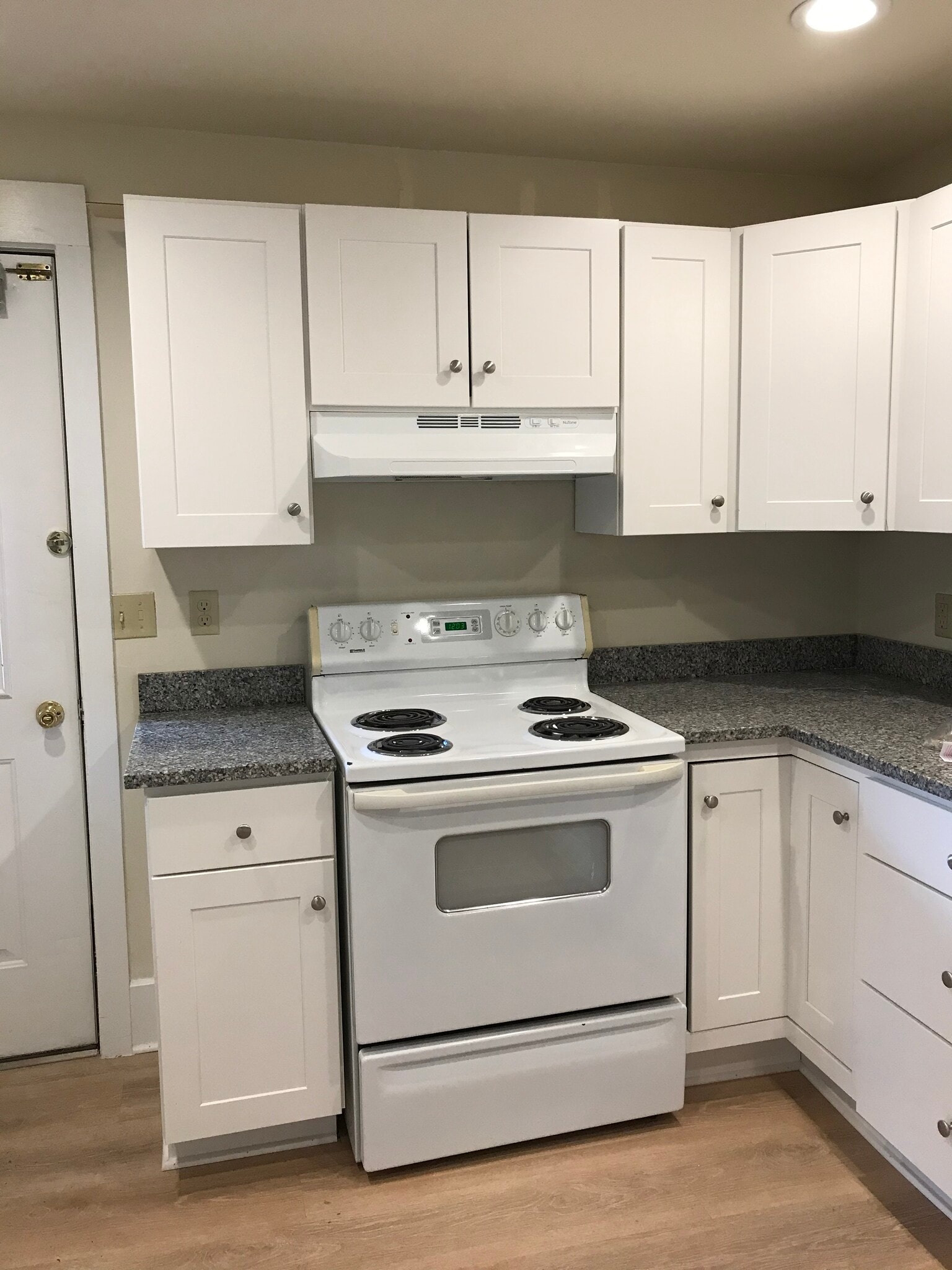 Kitchen (new stove after picture) - 151 E Allen St
