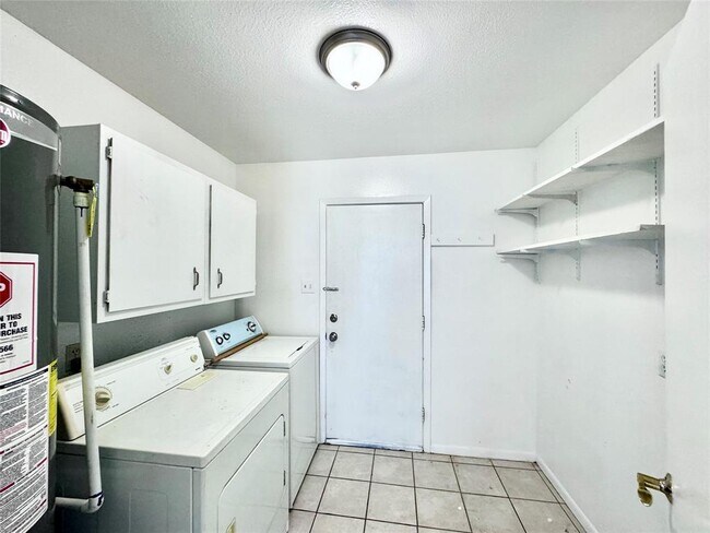 Building Photo - 8419 Neff St