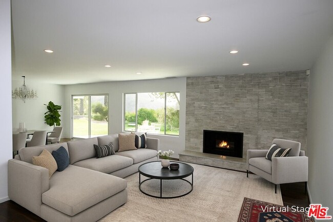 Building Photo - 2657 Zorada Dr