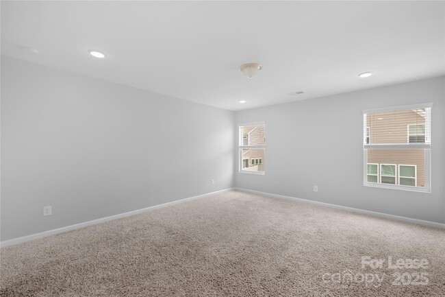 Building Photo - 15013 Savannah Hall Dr