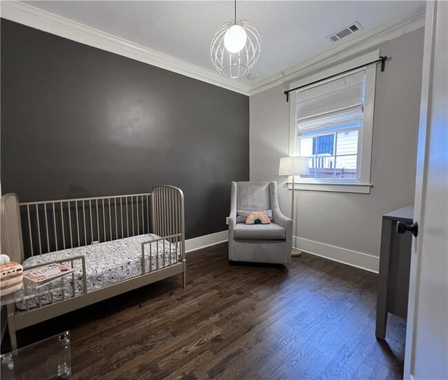 Building Photo - 322 4th Ave