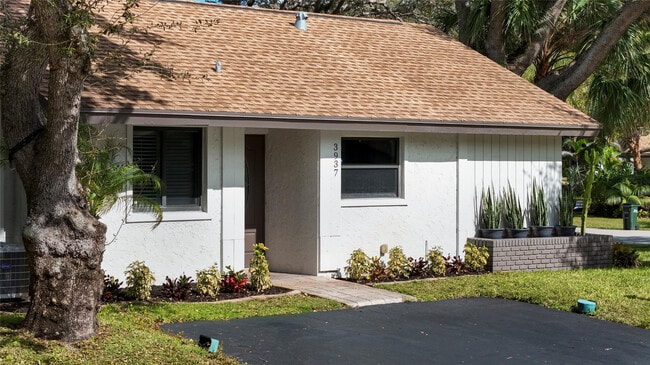 Building Photo - 3937 Arelia Dr