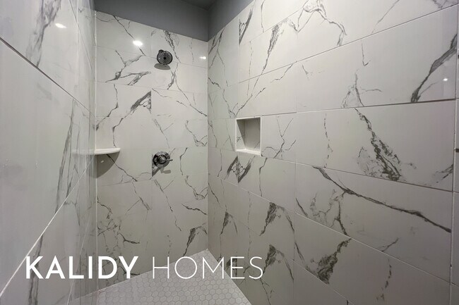 Building Photo - 217 Olde Ml Rd