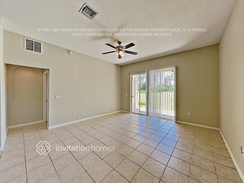 Building Photo - 125 Spring Glen Dr