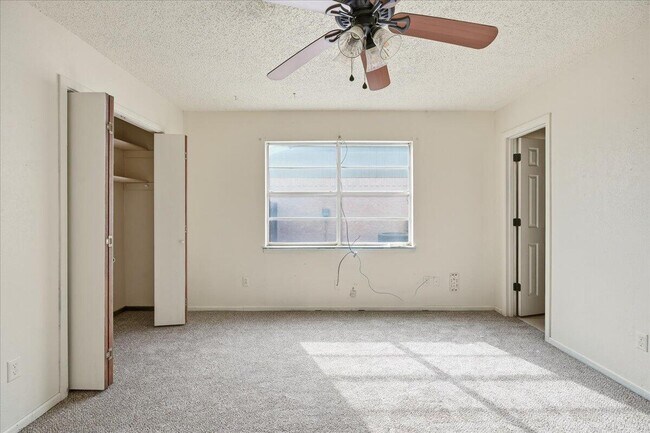 Building Photo - 608 N Colton Ave