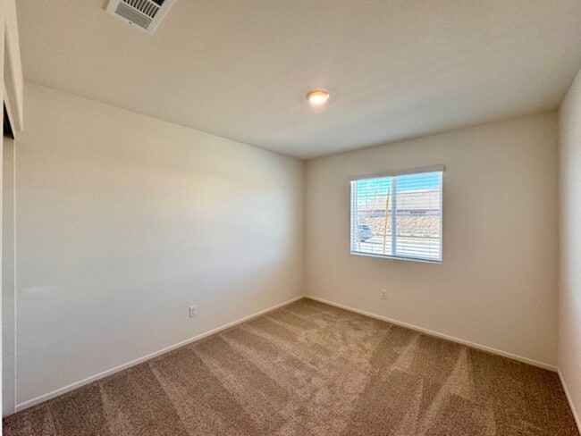 Building Photo - Brand New 3 Bedroom Single Story Home For ...