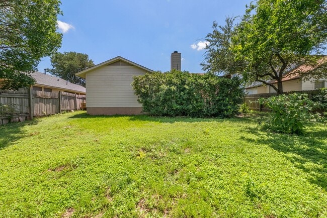 Building Photo - Heart of Pflugerville