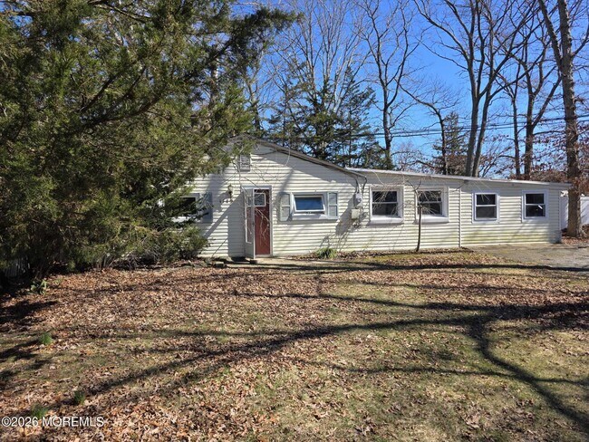 Building Photo - 1145 Kenton Dr