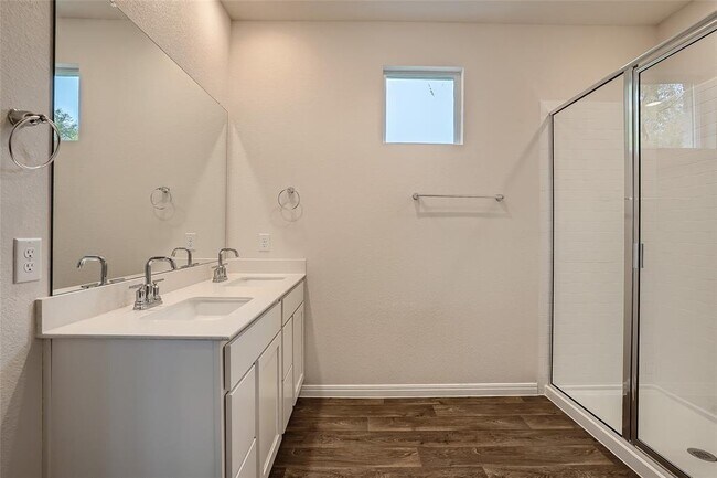 Building Photo - 316 Charles Trl