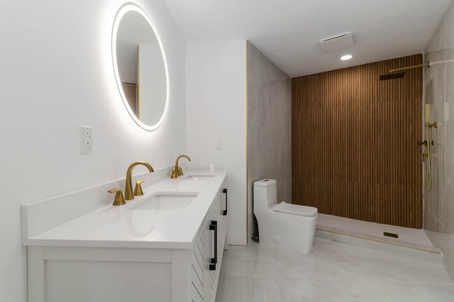 Building Photo - 3699 Liberty Square