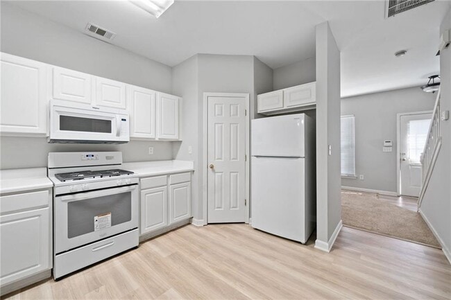 Building Photo - 3206 Hidden Cove Cir NW