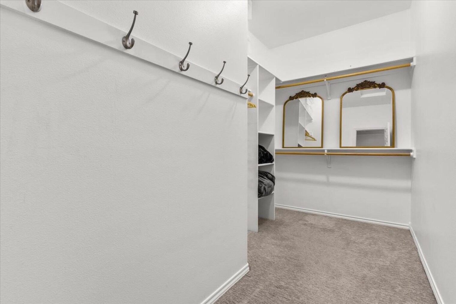 Building Photo - 3962 N McKinley Pk Ave