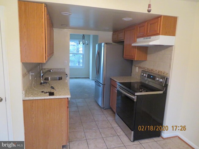 Building Photo - 15511 Plaid Dr