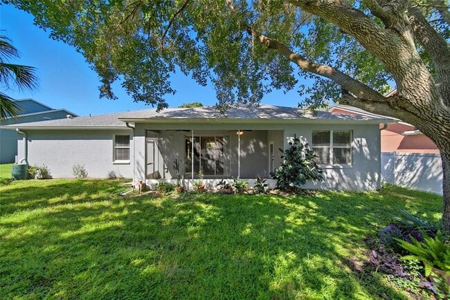 Building Photo - 11724 Holly Creek Dr