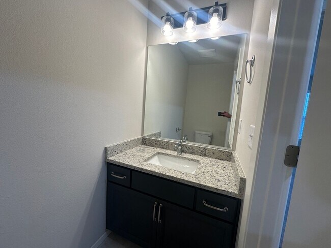 Building Photo - New - 4 bedroom in Bixby - Gated Community with SWIMMING POOL