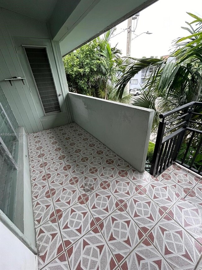 Building Photo - 1080 98th St