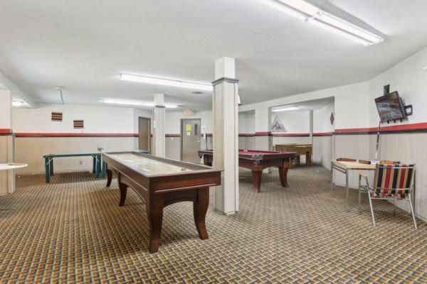 Building Photo - 130 Demont Ave