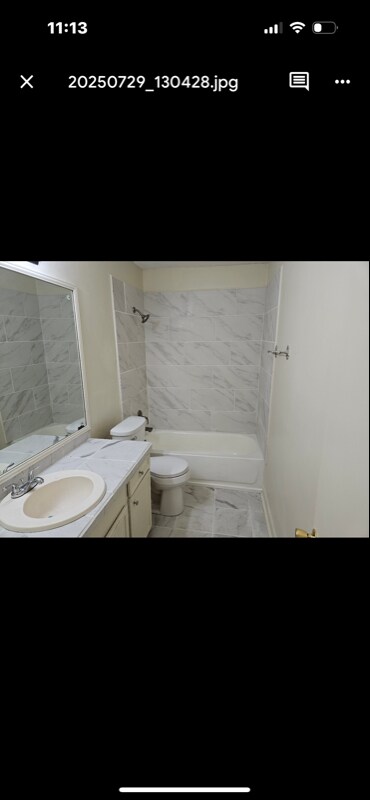 Building Photo - 2835 Glenderry St