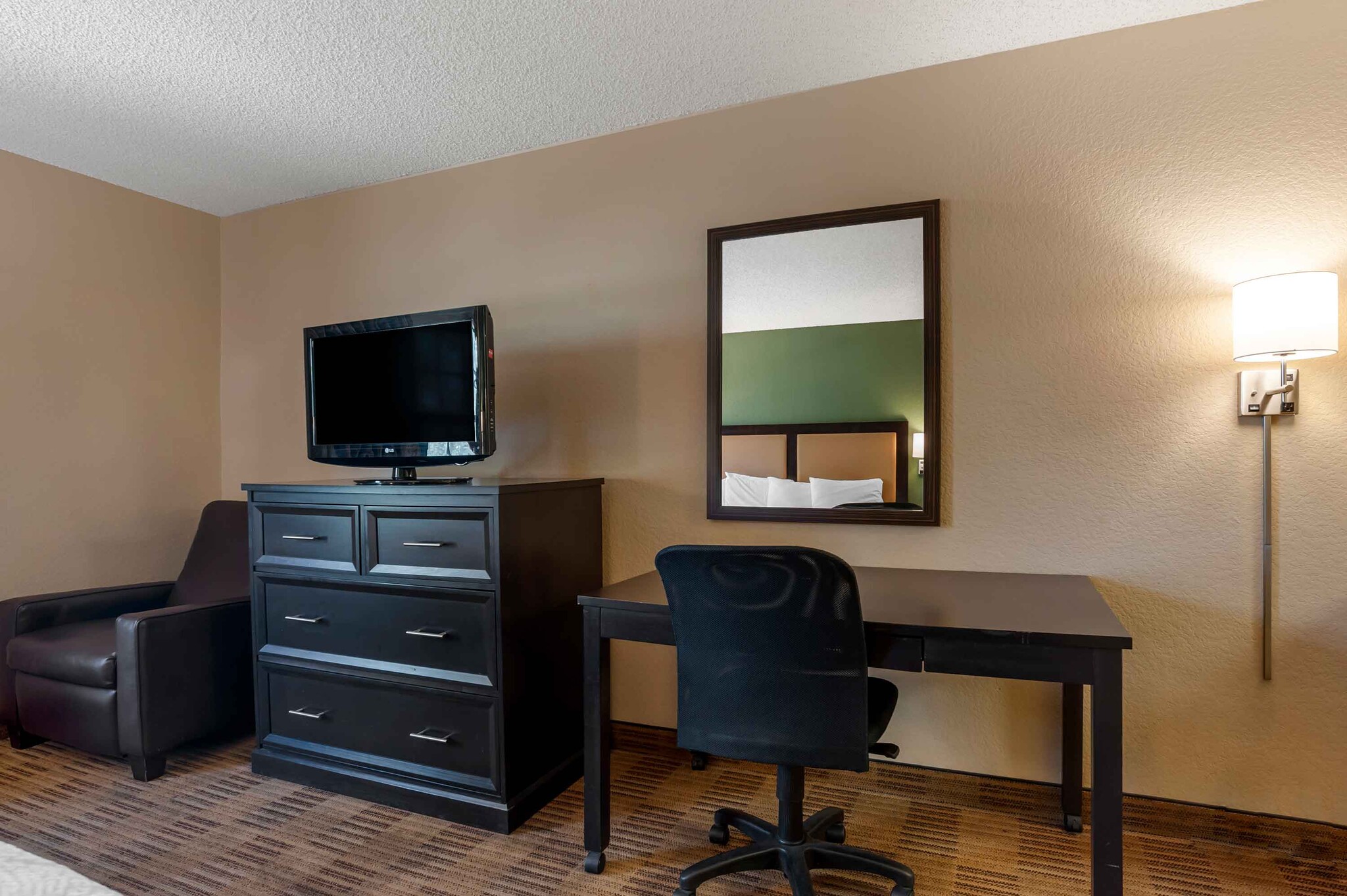 Building Photo - Furnished Studio-Orange County - Lake Forest